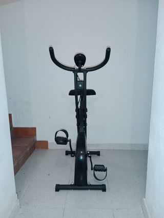 Bicicleta estática plegable
