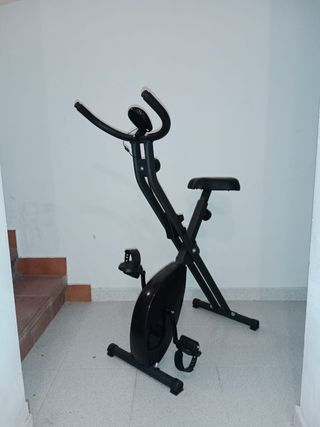 Bicicleta estática plegable