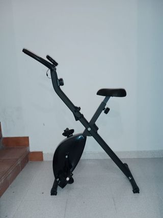 Bicicleta estática plegable