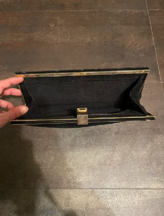 Pochette nera in pelle scamosciata