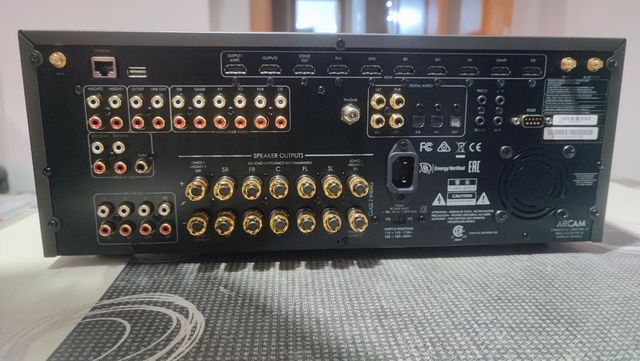 Arcam AVR31