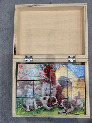 Puzzle con cubi di legno