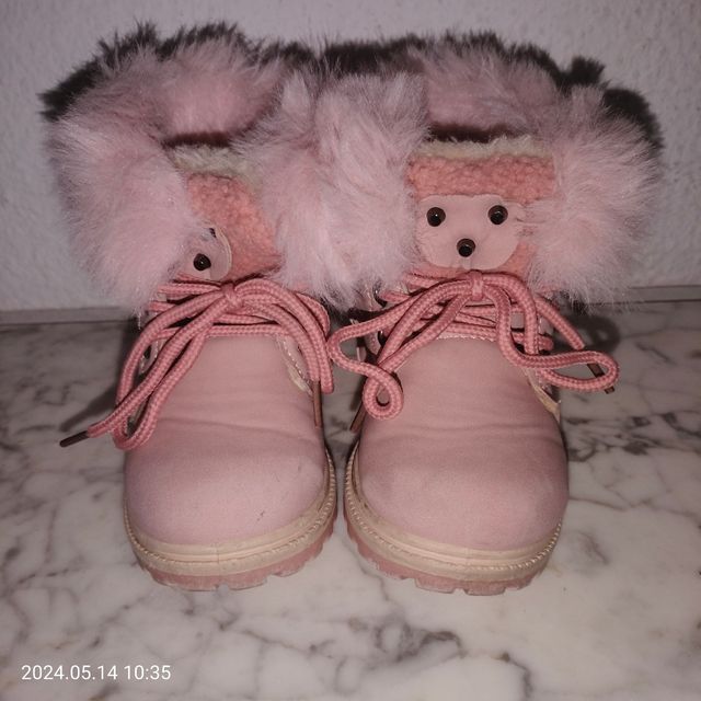 Botas niña color rosa , talla 23