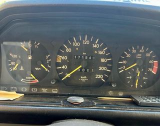 Mercedes-Benz Clase E 1985