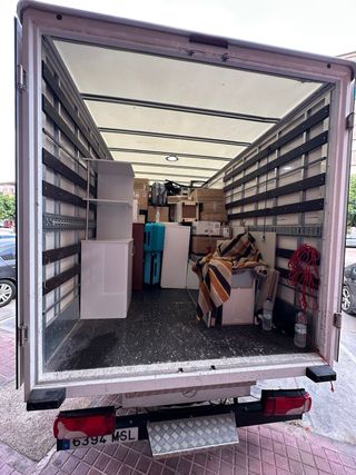 PORTES Y MUDANZAS