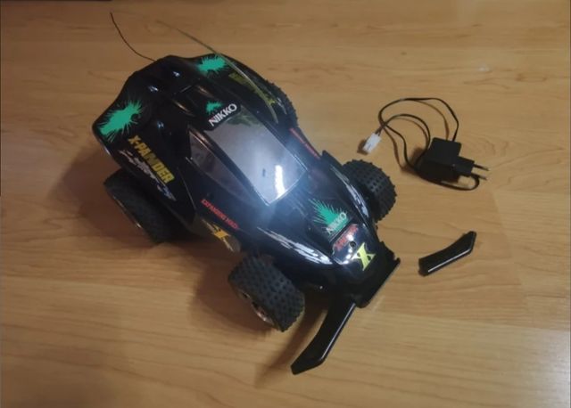 Auto radiocomandata Nikko Xpander