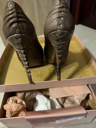 Décolleté Miu Miu beige/tortora n. 38,5