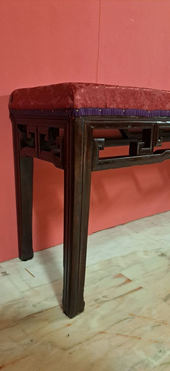 Vecchia panca imbottita