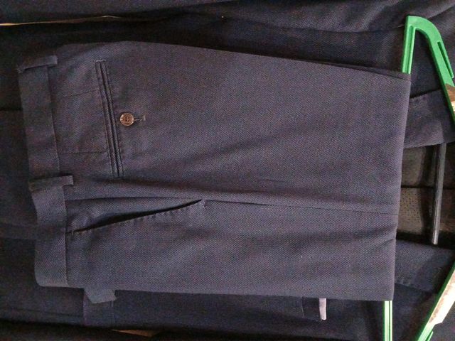 Traje caballero, chico joven.