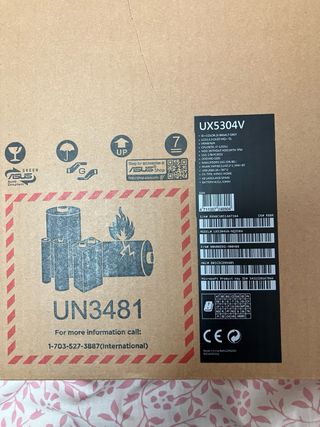 Ultrabook asus zenbook 13,5 s oled
