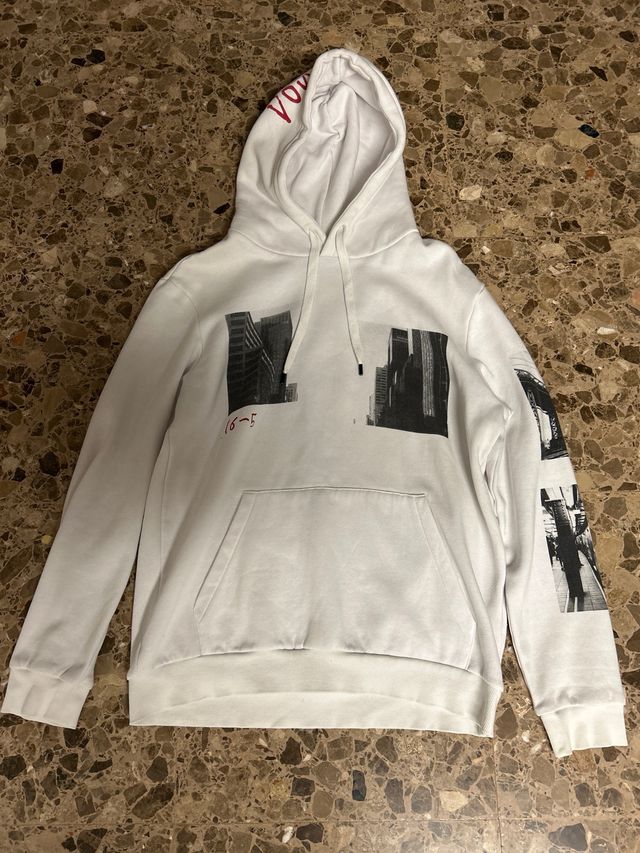 Sudadera Bershka Hombre de segunda mano por 10 EUR en Sagunt