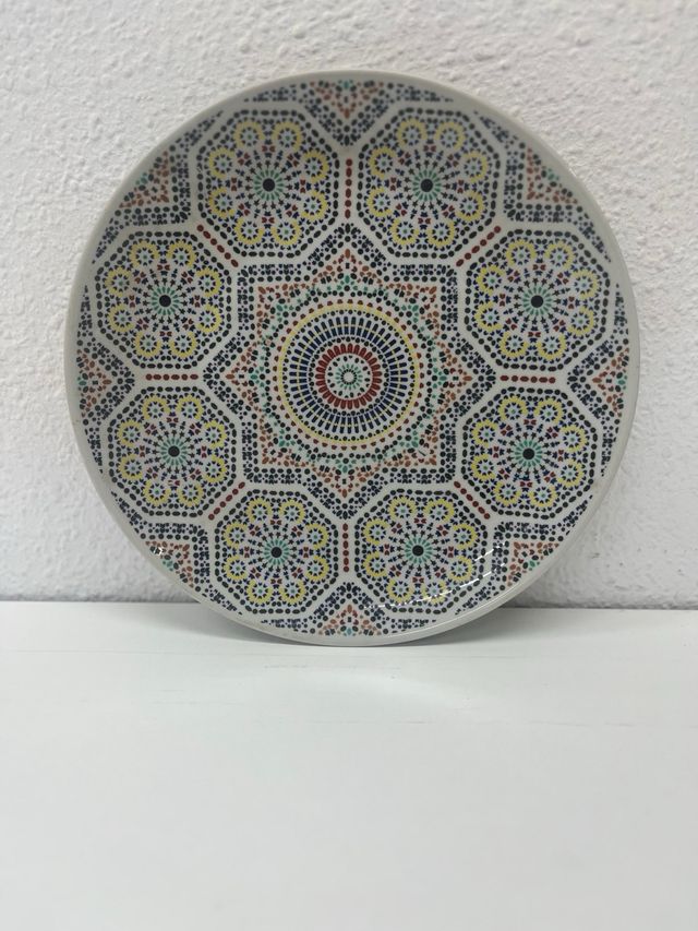 Plato estilo mosaico