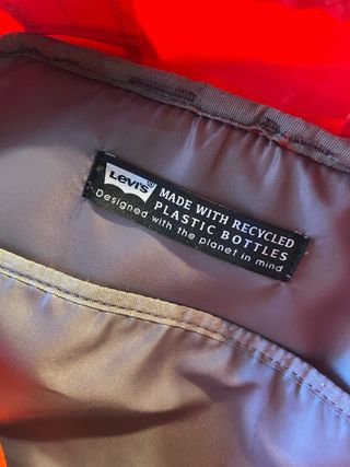 Mochila roja Levi’s