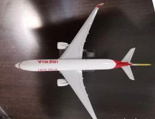 Avión Airbus A350-900 IBERIA maqueta