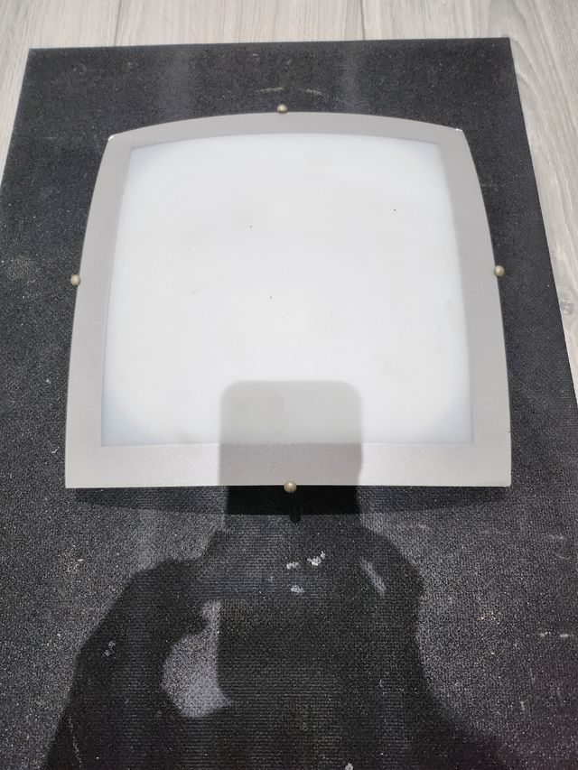 Se venden varios plafones cuadrados