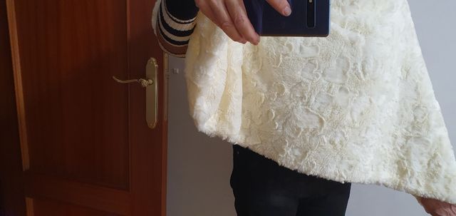 PONCHO PELO SINTÉTICO