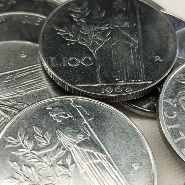 Italia 15 monedas 100 liras
