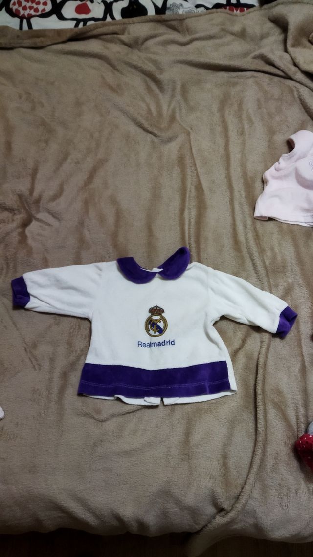 Sudadera real Madrid. 3-6 meses