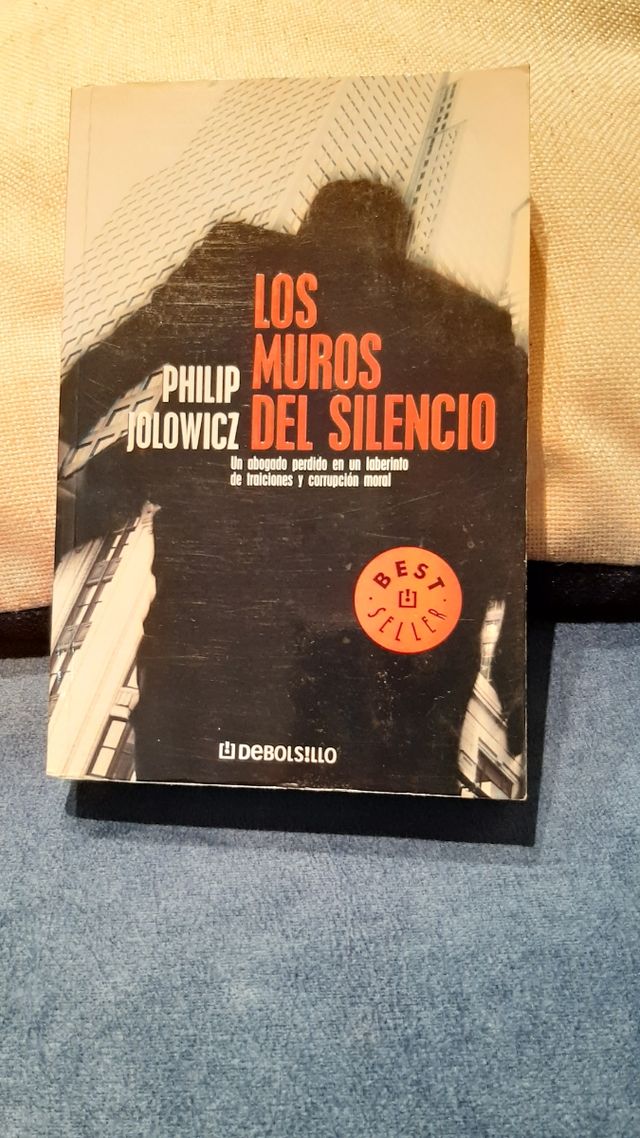Los muros del silencio