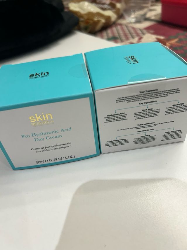 Crema de dia con acido hialuronico