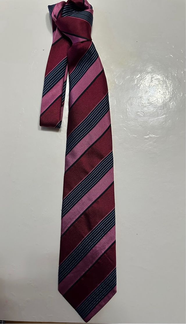 Corbata De Rayas Granates