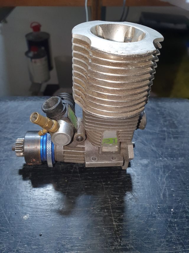 Motores RC completos e para peças 