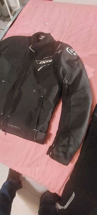 Chaqueta para moto IXON 