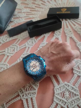 ★Precioso Reloj azul de acero inoxidable.