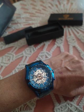 ★Precioso Reloj azul de acero inoxidable.