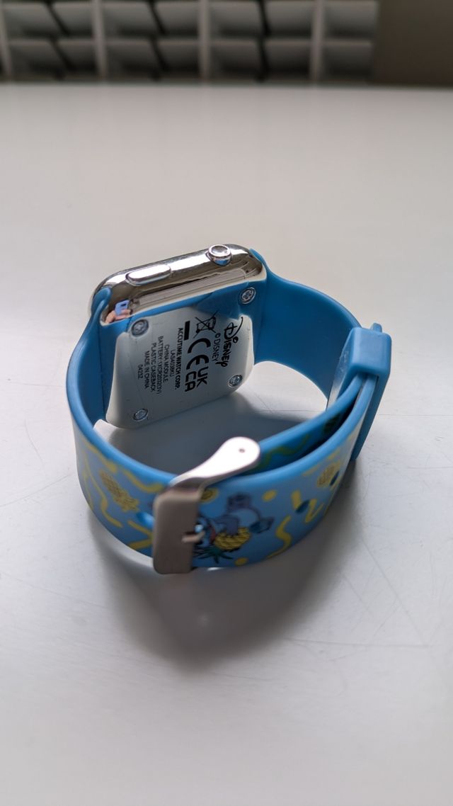 Reloj Stitch