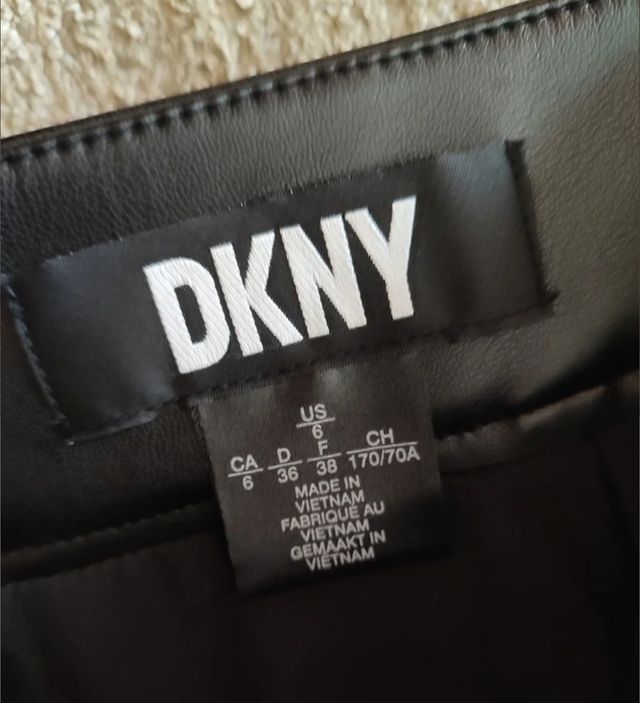 Falda DKNY 