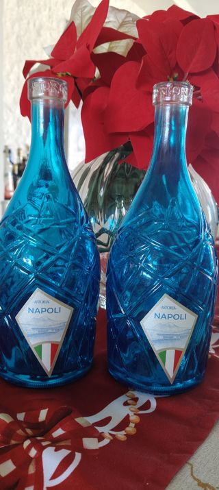 2 bottiglie vuote Napoli