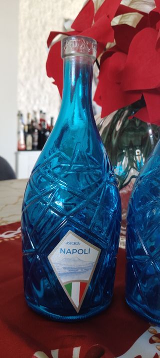 2 bottiglie vuote Napoli