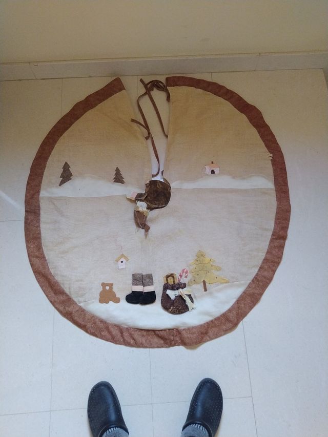 Tappeto sotto albero di Natale