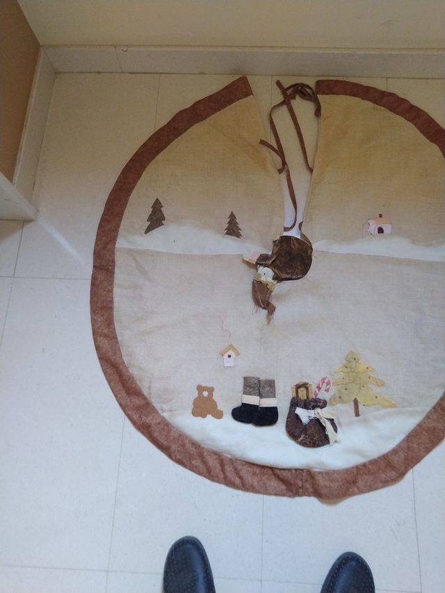 Tappeto sotto albero di Natale