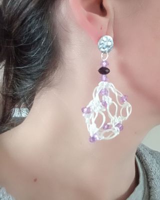 Pendientes largos con abalorios 