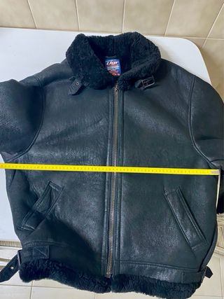 chaqueta de piel de cordero- negro