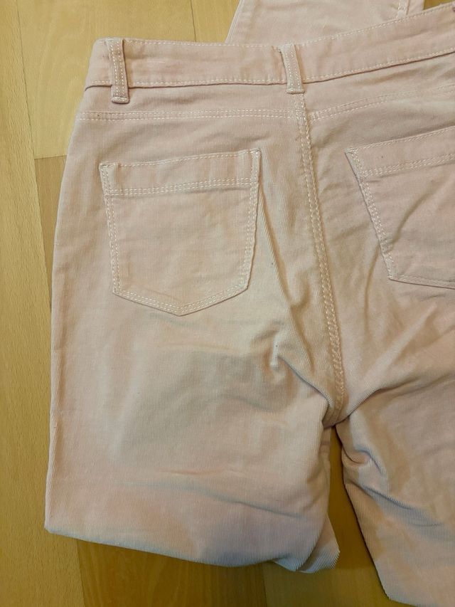 Pantalón de pana rosa palo. Talla 36