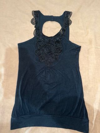 Tirantes con Bordados Pull and Bear