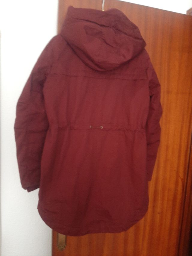 Parka mujer HyM burdeos talla 40