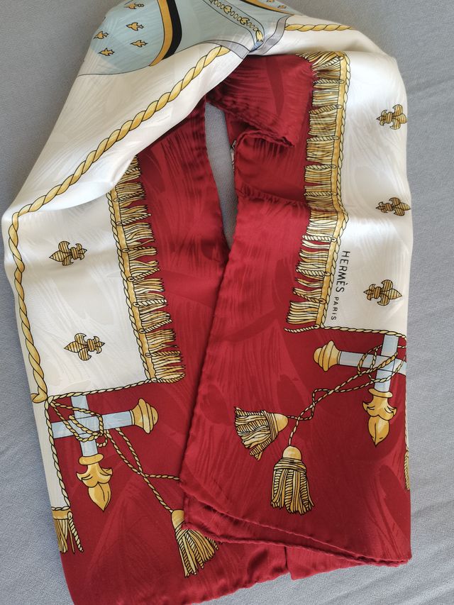 Hermès Paris, foulard Carré, seta pura