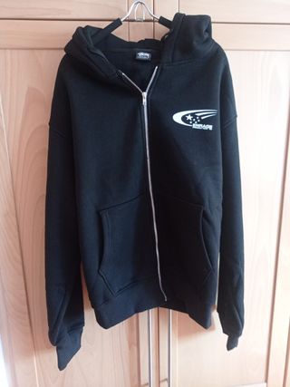 Sudadera negra capucha Enrage Stussy