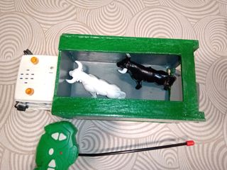 CAMIONE DE JUGUETES  DE  TOROS  TELEDIRIGIDO