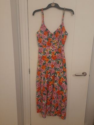 Vestido midi lino floral Zara