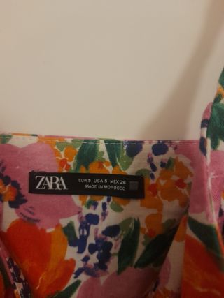 Vestido midi lino floral Zara