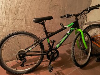 Bicicleta niño 24 pulgadas perfecto, poco uso