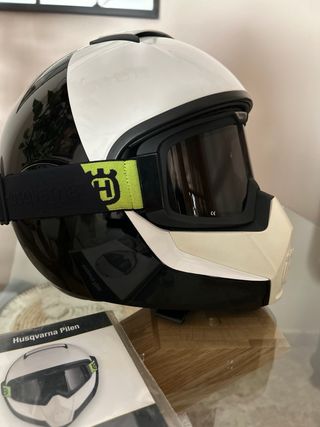 Casco moto huqvarna