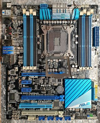 Placa Base ASUS P9X79. Regalo CPU