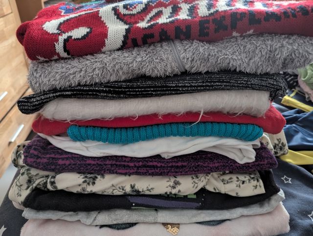 Lote ropa niña 6-8 años. Más de 270 prendas.