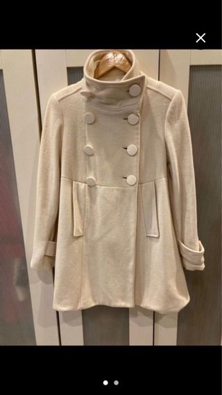 Abrigo zara crema 